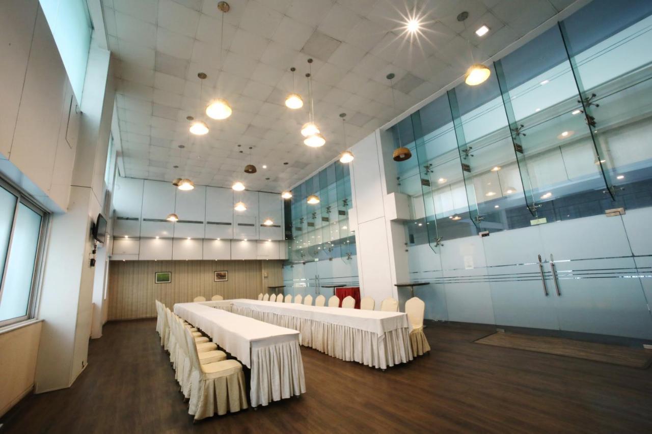 The Byke Suraj Plaza Pure Veg, Thane Hotel Exterior photo