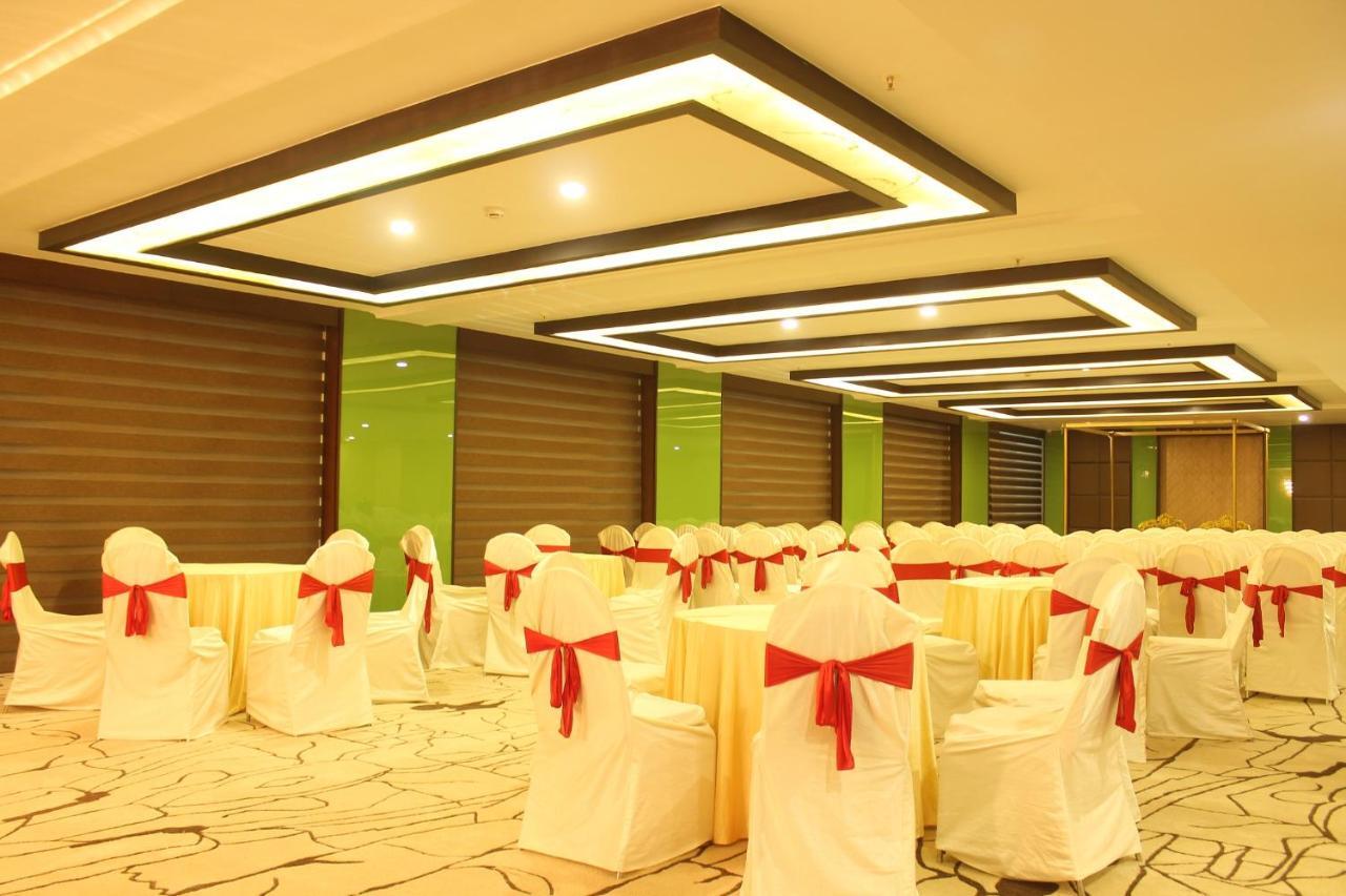 The Byke Suraj Plaza Pure Veg, Thane Hotel Exterior photo